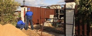 Установка и монтаж распашных ворот