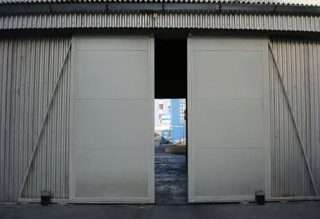 Откатные ворота гаражные в Твери